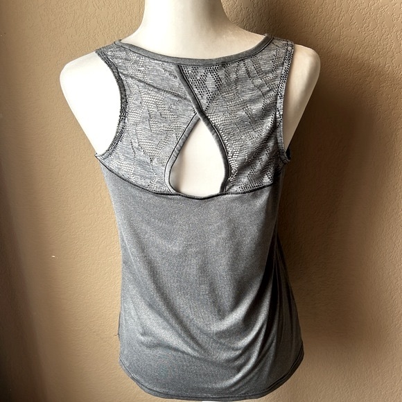 Columbia gray mesh racer back athletic tank, size medium - Picture 3 of 5